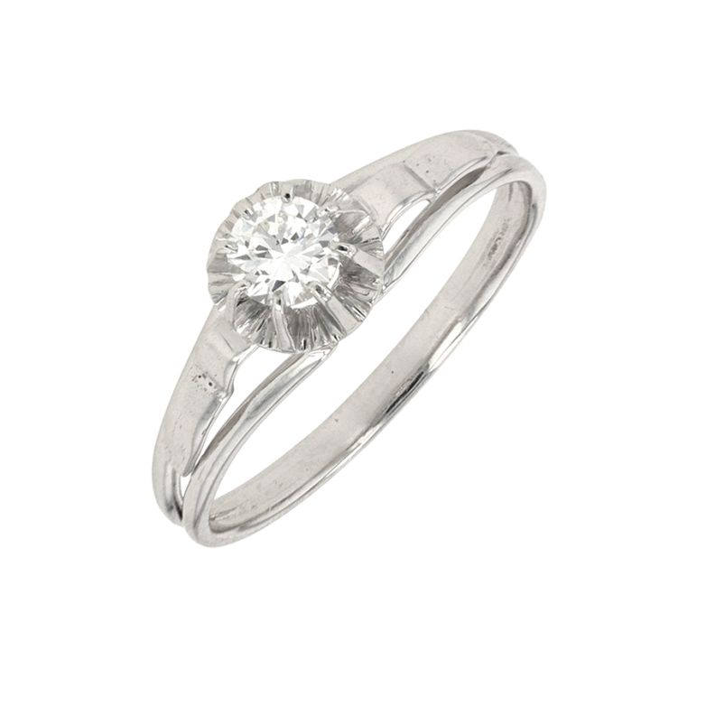 Acheter Solitaire vintage diamant 0.30 carat or blanc 3.04g Comme neuf - 980,00 € Solitaire vintage diamant 0.30 carat or blanc 3.04g Comme neuf - reconditionné disponible sur Gemme Les Bijoux